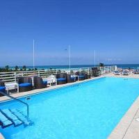 Сьюит (King Suite with Balcony 2 - Unit A307) апарт-отеля Strand Ocean Drive Suites, Майами-Бич