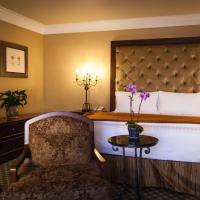 Сьюит (Королевский люкс с видом на город и балконом - Для некурящих) отеля Best Western Plus Sunset Plaza Hotel, Лос-Анджелес