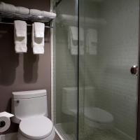 Двухместный (Номер с кроватью размера «queen-size», у бассейна) отеля Oasis at Gold Spike - Adults Only, Лас-Вегас