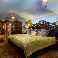 Сьюит (Главный люкс Gianni's) отеля The Villa Casa Casuarina, Майами-Бич