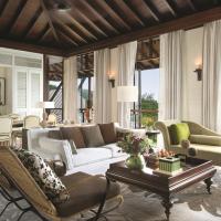 Сьюит (Люкс с двумя спальнями на вершине холма с 1 кроватью размера «king-size» и 2 кроватями размера «queen-size», вид на океан) курортного отеля Four Seasons Resort Seychelles, Такамака