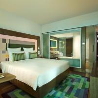 Двухместный (Superior King/Twin Bed - 15PCT OFF ON FOOD) отеля Novotel Chennai Sipcot - An AccorHotels Brand, Ченнаи