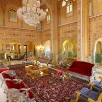 Двухместный (Президентский люкс) отеля The Raj Palace (Small Luxury Hotels of the World), Джайпур