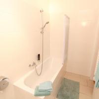 Трехместный (Трехместный номер) апарт-отеля Apart Hotel Klimt with terrace, Вена