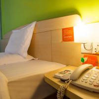 Двухместный (Chinese Citizens Only - Standard Double Room) отеля 7Days Inn Xi'an Railway Station East Plaza, Сиань