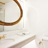 Двухместный (Двухместный номер с 2 двуспальными кроватями и видом на Голливудские холмы) отеля The LINE Hotel, Лос-Анджелес