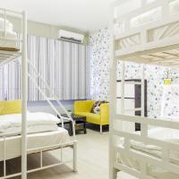 Семейный (Семейный суперлюкс) хостела I-Sleep Silom Hostel, Бангкок