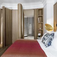 Двухместный (Двухместный номер Делюкс с 1 кроватью) отеля Hôtel Vernet, Париж