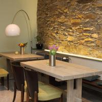 Двухместный (Двухместный номер с 1 кроватью или 2 отдельными кроватями и балконом) гостевого дома Alt, Прага