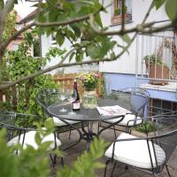 Семейный (Семейный номер (для 2 взрослых и 2 детей)) гостевого дома Gästehaus Europa with bathroom, Руст (Фрайбург)