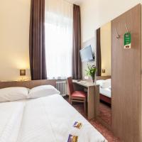 Двухместный (Стандартный номер с кроватью размера "queen-size") отеля Novum Hotel Maxim Düsseldorf City, Дюссельдорф