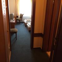 Двухместный (Двухместный номер с 2 отдельными кроватями) отеля Garni Hotel Tatramonti, Попрад