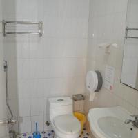 Двухместный (Double Room-only for China mainland citizens with Chinese ID card) хостела Three Legged Frog Hostel, Пекин