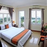 Двухместный (Двухместный номер Делюкс с 1 кроватью и видом на озеро) отеля Heart Hotel, Ханой