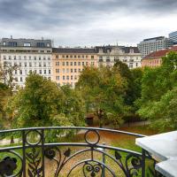 Двухместный (Просторный номер с видом на парк) отеля K+K Palais Hotel, Вена