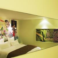 Двухместный (Двухместный номер Делюкс с 1 кроватью) отеля Hotel du Petit Moulin, Париж