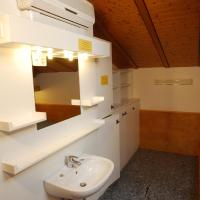 Номер (Общий номер с общей ванной комнатой (для 6 взрослых)) хостела Hotel&Hostel Montarina, Лугано