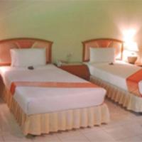 Номер (Улучшенное бунгало) отеля Golden Sand Inn, Пхукет