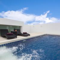 Сьюит (Люкс с 1 спальней и собственным бассейном (для 2 взрослых)) апарт-отеля The Regent ​Phuket ​Serviced Apartment ​Kamala ​Be, Пхукет