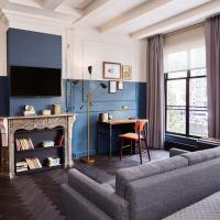 Двухместный (Номер Biggy с видом на канал) отеля The Hoxton, Amsterdam, Амстердам