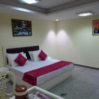 Двухместный (Улучшенный двухместный номер с 1 кроватью или 2 отдельными кроватями) отеля Hotel The Paramont, Нью-Дели