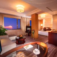 Сьюит (Business Suite-Time Limited Offer) отеля Ramada Plaza Yiwu, Иу