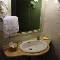 Трехместный (Трехместный номер, вид на сад) отеля Green Hotel, Рим