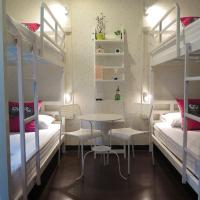 Номер (Односпальная кровать в общем номере для женщин) хостела I-Sleep Silom Hostel, Бангкок