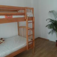 Номер (Кровать в общем 4-местном номере для мужчин и женщин) хостела Hostel Andrei, Яссы