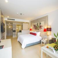 Двухместный (Двухместный номер "Премьер" с видом на бассейн) отеля Ramada Phuket Deevana Patong, Пхукет