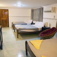 Семейный (4 Family Room 6) гостевого дома Velkommen Guesthouse Phnom Penh, Пномпень