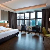 Двухместный (Deluxe King Room with KL Tower View) отеля Hotel Transit Kuala Lumpur, Куала-Лумпур