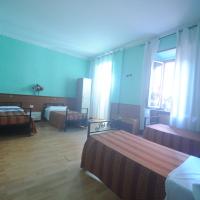 Номер (Кровать в общем 6-местном номере для мужчин и женщин) хостела Hostel Beauty, Рим