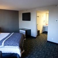 Сьюит (Executive King Studio Suite - Non-Smoking) отеля Ramada Plaza by Wyndham West Hollywood Hotel & Suites, Лос-Анджелес