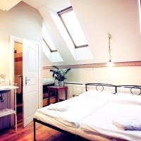 Двухместный (Двухместный номер с 1 кроватью или 2 отдельными кроватями) хостела Sir Toby's Hostel, Прага