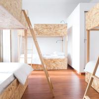 Номер (Кровать в общем 6-местном номере для женщин) хостела Porto Republica Hostel & Suites, Порту