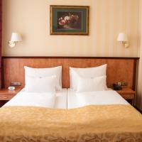 Двухместный (Улучшенный двухместный номер с 1 кроватью) отеля Opera Suites, Вена