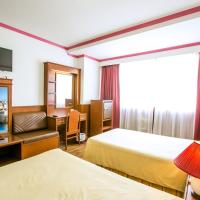 Двухместный (Улучшенный двухместный номер с 2 отдельными кроватями) отеля Elizabeth, Бангкок