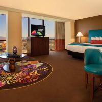 Сьюит (Роскошный люкс с 1 кроватью размера «king-size», вид на горы, для некурящих) курортного отеля Rio All-Suite Hotel & Casino, Лас-Вегас