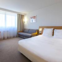 Двухместный (Улучшенный двухместный номер с 1 кроватью) отеля Novotel Kraków City West, Краков