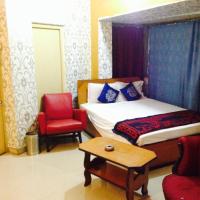 Двухместный (Двухместный номер Делюкс с 1 кроватью и душем) хостела Bengal Guesthouse, Калькутта