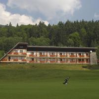 Сьюит (Люкс «Флигель» с доступом в оздоровительный центр) отеля Dependence Hotel Golf, Брезно