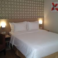 Двухместный (Номер Делюкс с кроватью размера «queen-size») отеля Ayaka Suites, Джакарта