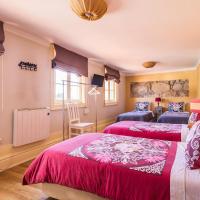 Четырехместный (Четырехместный номер) гостевого дома Pedra Iberica, Порту