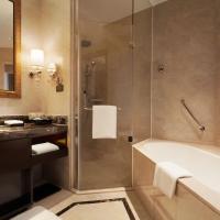 Трехместный (King Room - Mobility Access/Smoking) отеля Wyndham Grand Xian South, Сиань