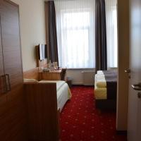 Трехместный (Трехместный номер) отеля Altstadthotel Harburg, Гамбург