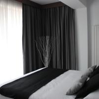 Апартаменты (Люкс Living) апарт-отеля Living Aparthotel, Бухарест