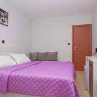 Двухместный (Двухместный номер Делюкс с 1 кроватью и балконом) апартаментов Apartments Gold, Будва