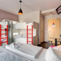 Номер (Номер с 6 кроватями) отеля MEININGER Hotel Berlin Alexanderplatz, Берлин