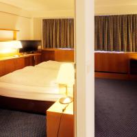 Сьюит (Полулюкс) отеля Hotel & Palais Strudlhof, Вена